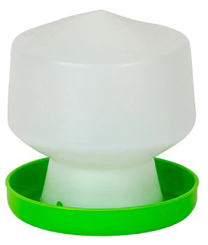 Show Master Green and White Waterer (1.3Ltr)