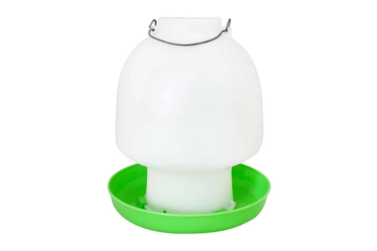 Show Master Green and White Waterer (2.5Ltr)