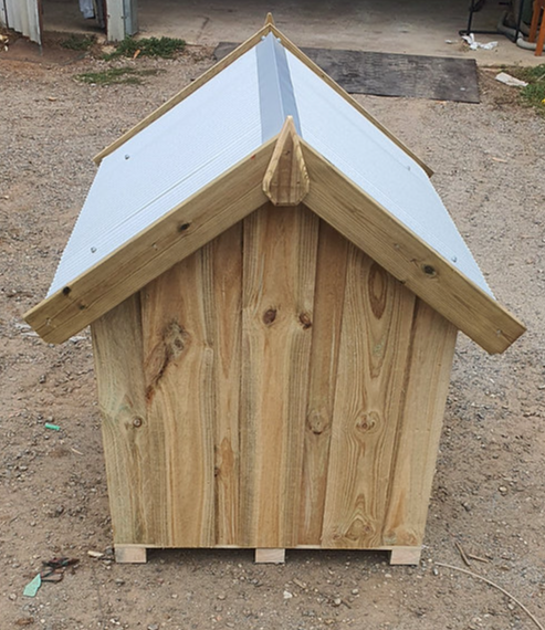 My House Kennel Medium Pitched